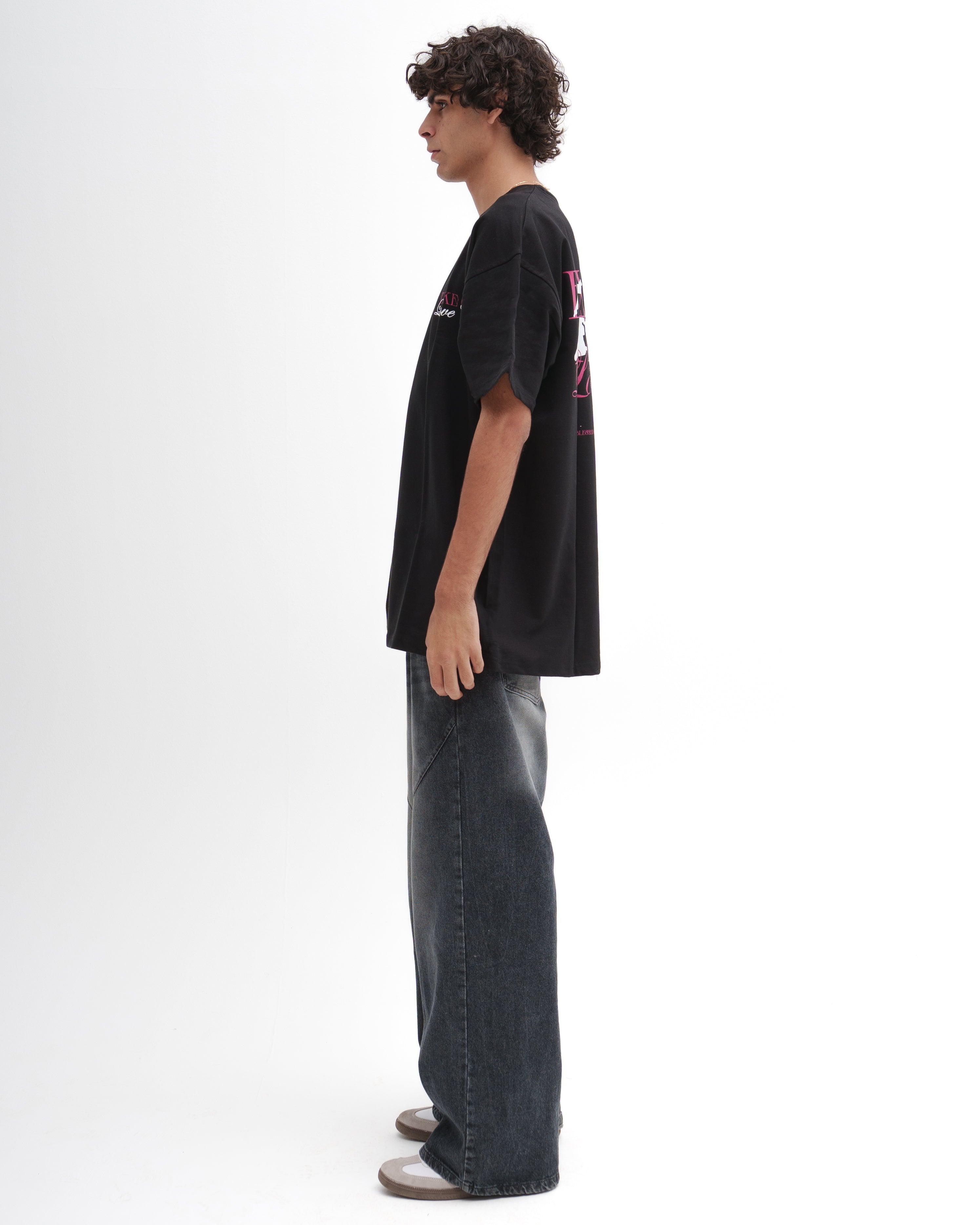 Expectations Tee - Black