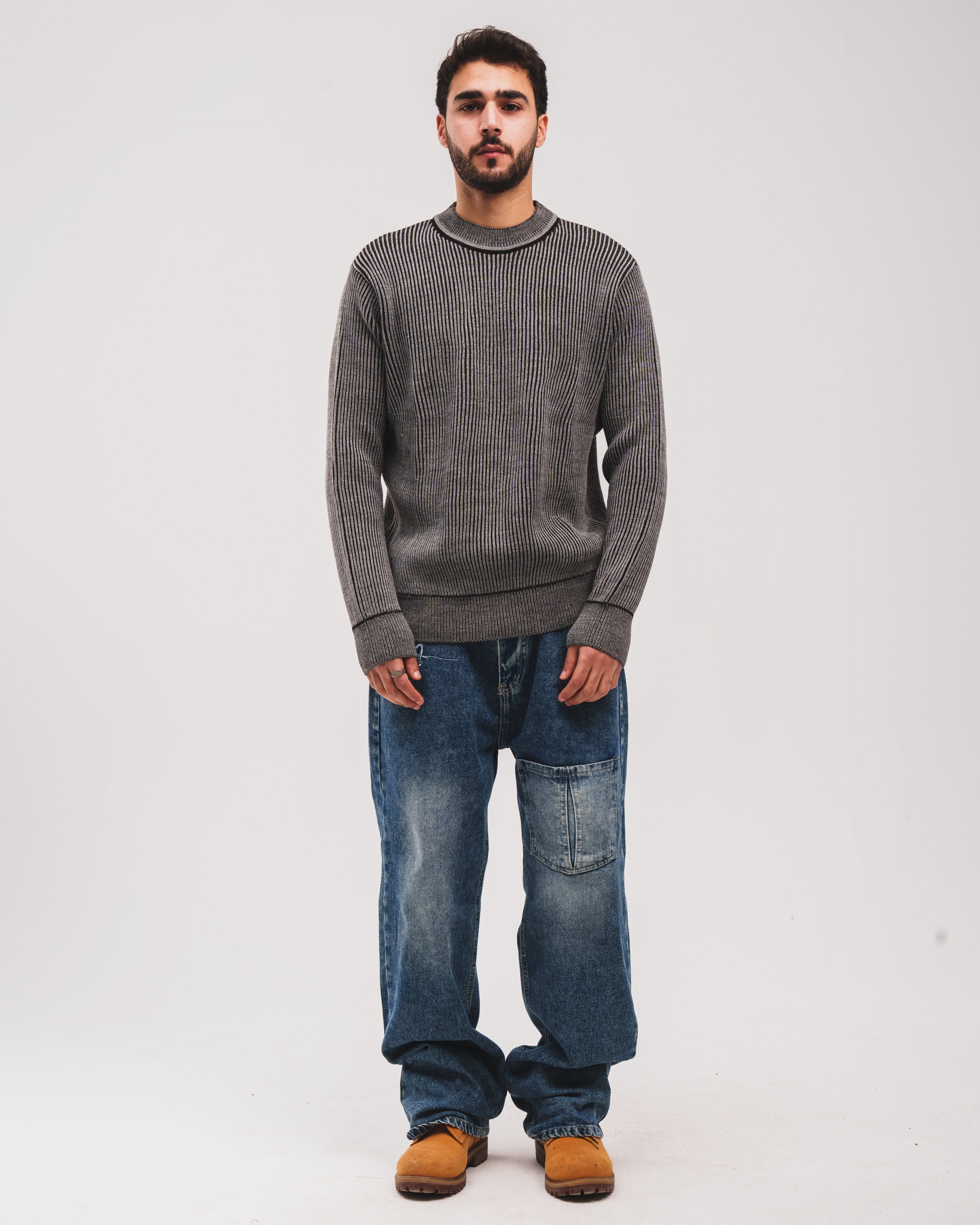 The Double Knitted Crewneck - Black X Light Grey