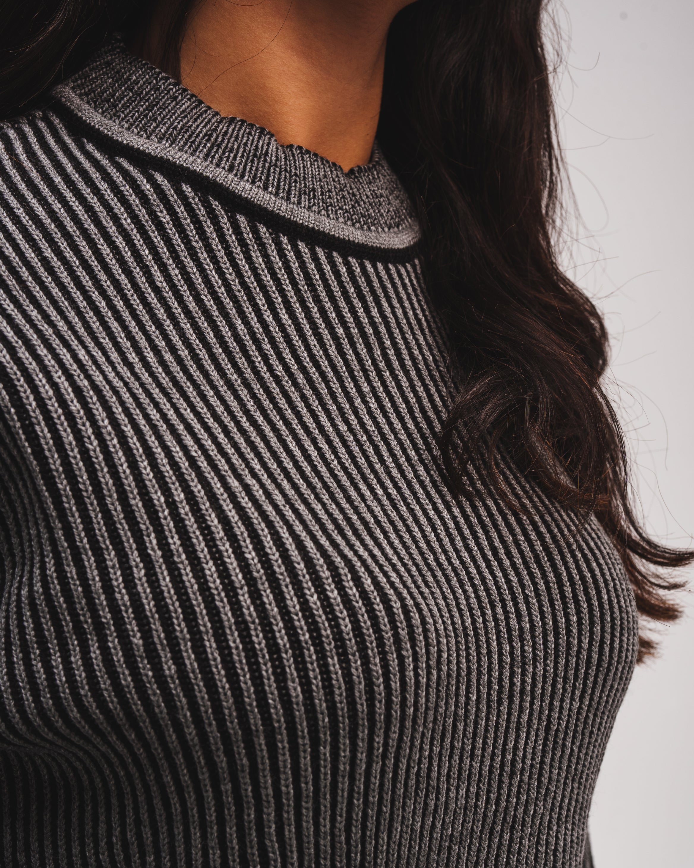 The Double Knitted Crewneck - Black X Light Grey
