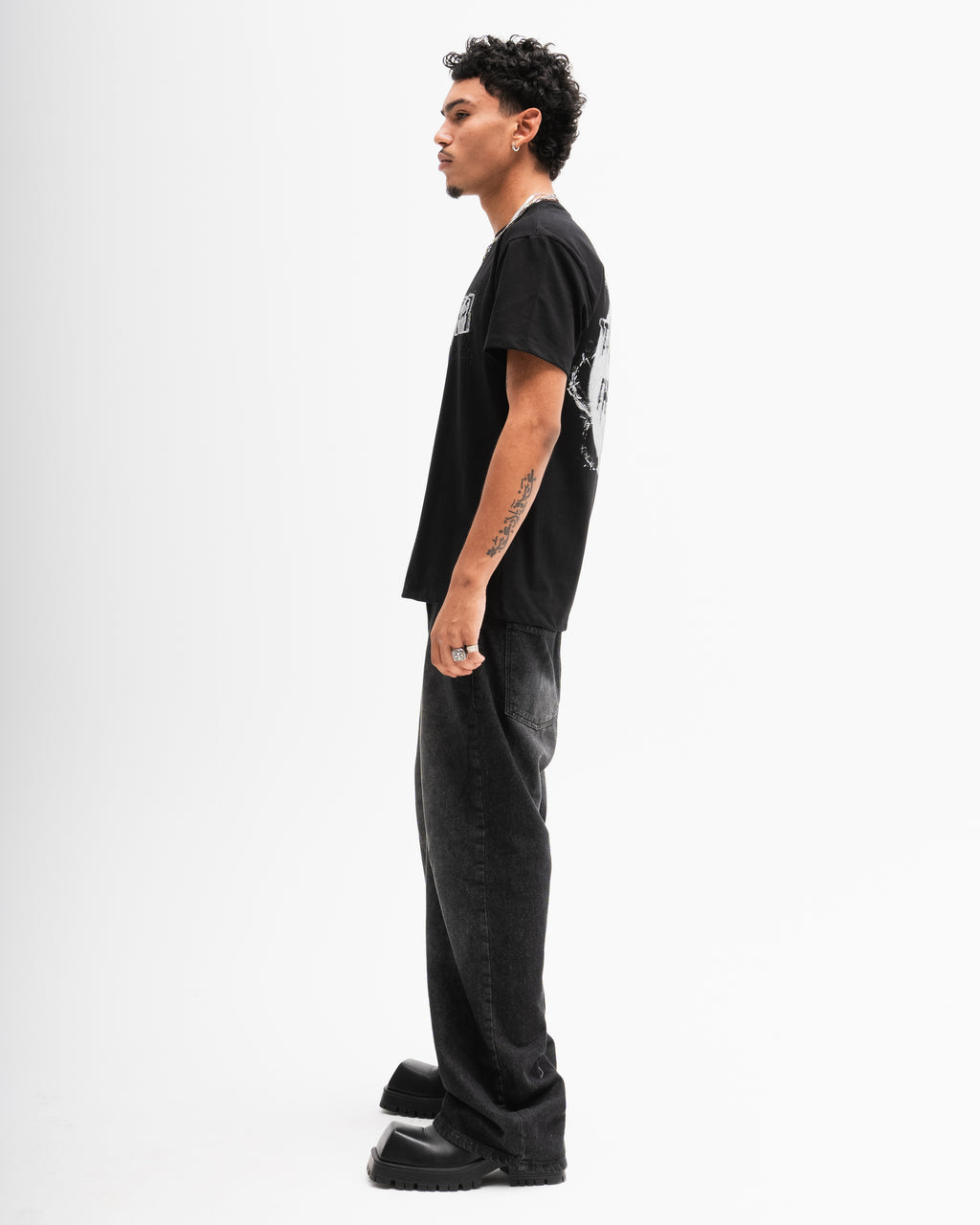 Taking Over The World Tee - Black